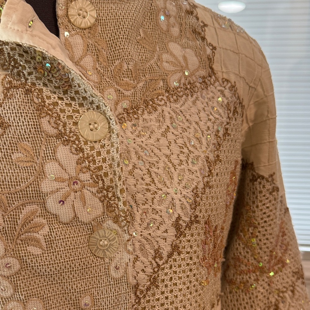 Elegant Patchwork Beige Blazer - image 3